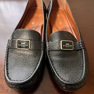 Coach Black Pebbled Leather MONA Women's flats with Gold Plaque size 10